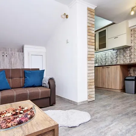 Bg Parliament Avenue Apartment